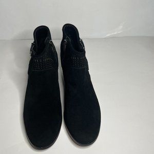 Vince Camuto Pralata Leather Booties Side Zipper Size 7M